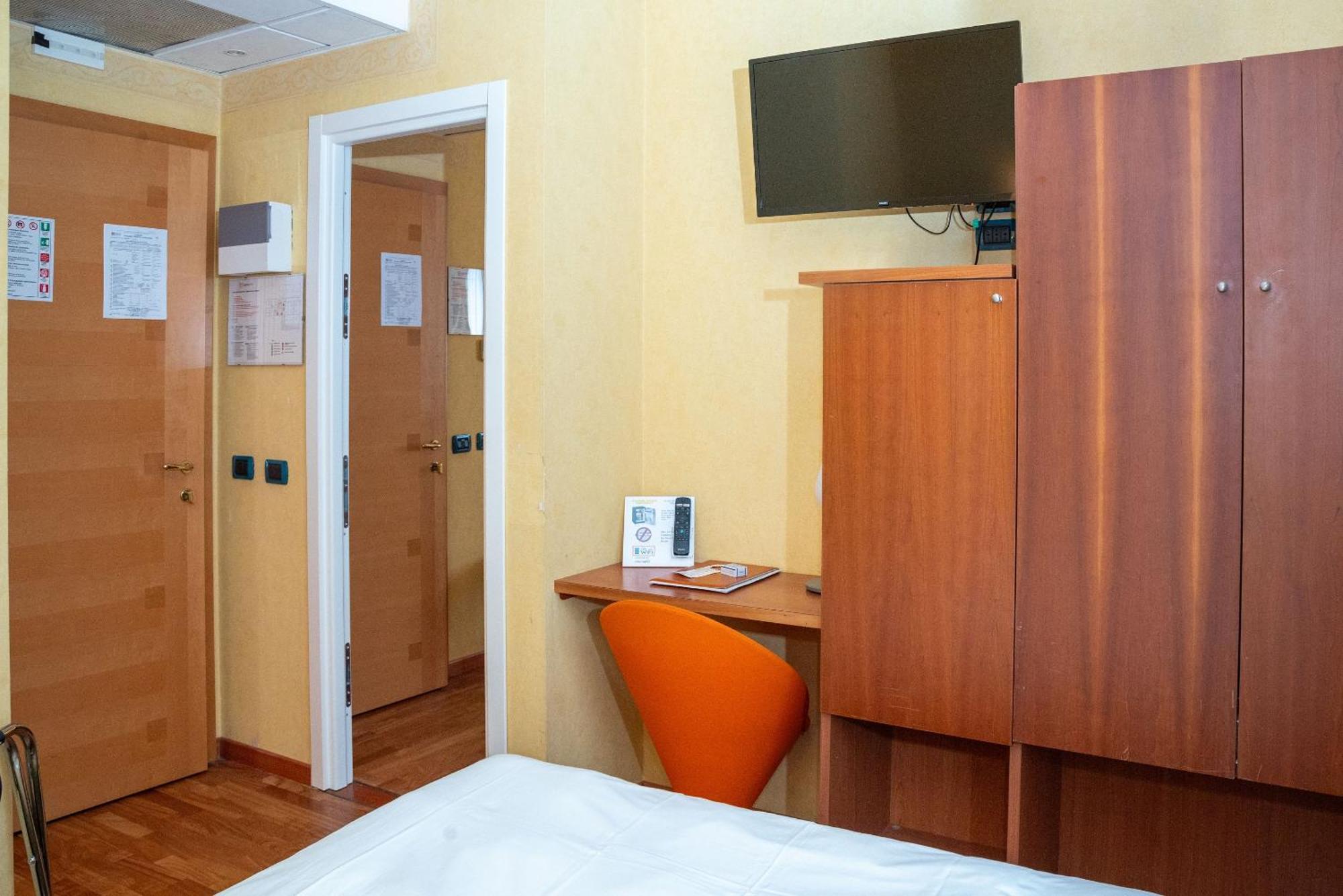 Siriohotel Dormelletto Exterior photo